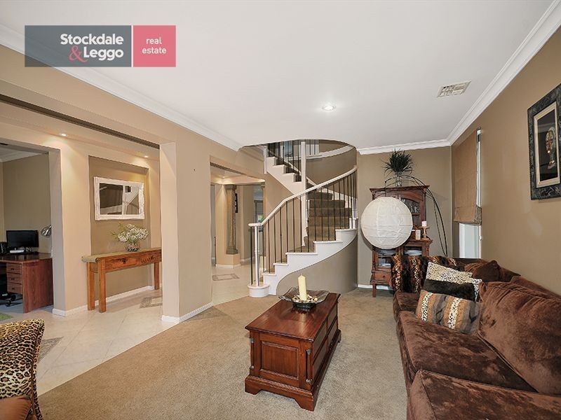 22 McGuire Court, Greenvale VIC 3059