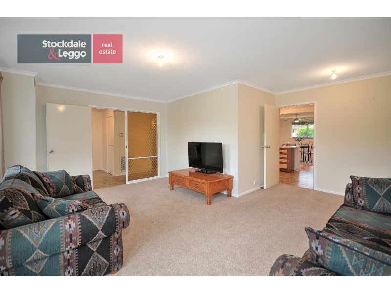 5 Beresford Crescent, Gladstone Park VIC 3043