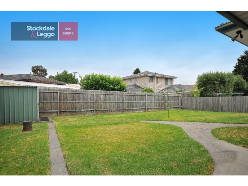 5 Beresford Crescent, Gladstone Park VIC 3043