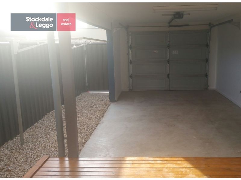32 Furlong Street, Craigieburn VIC 3064