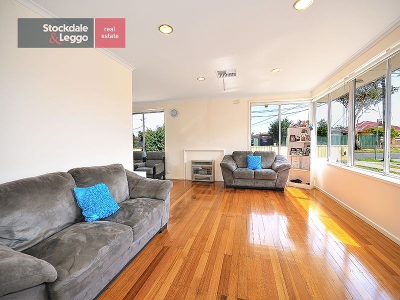 164 Carrick Drive, Gladstone Park VIC 3043