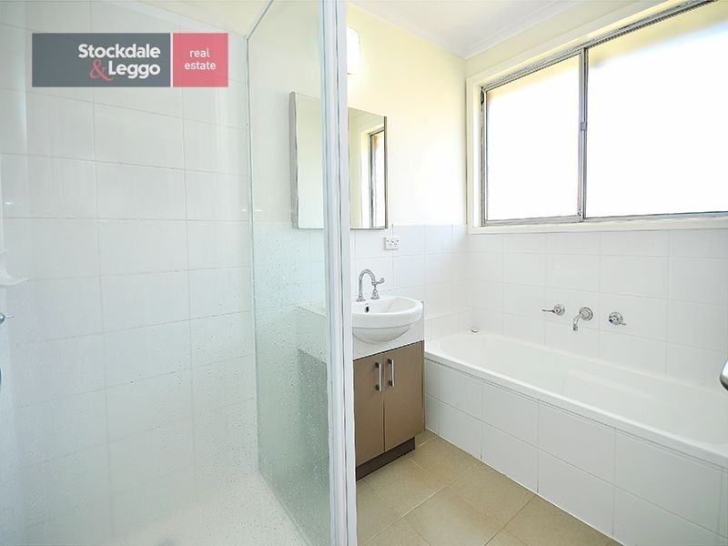 164 Carrick Drive, Gladstone Park VIC 3043