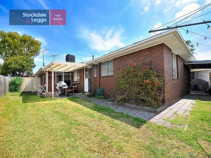 164 Carrick Drive, Gladstone Park VIC 3043