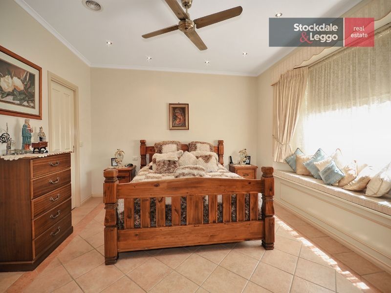 17 Merrigan Court, Roxburgh Park VIC 3064