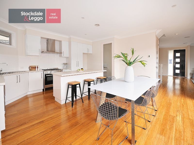 52 Banksia Grove, Tullamarine VIC 3043