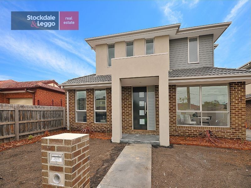 52 Banksia Grove, Tullamarine VIC 3043