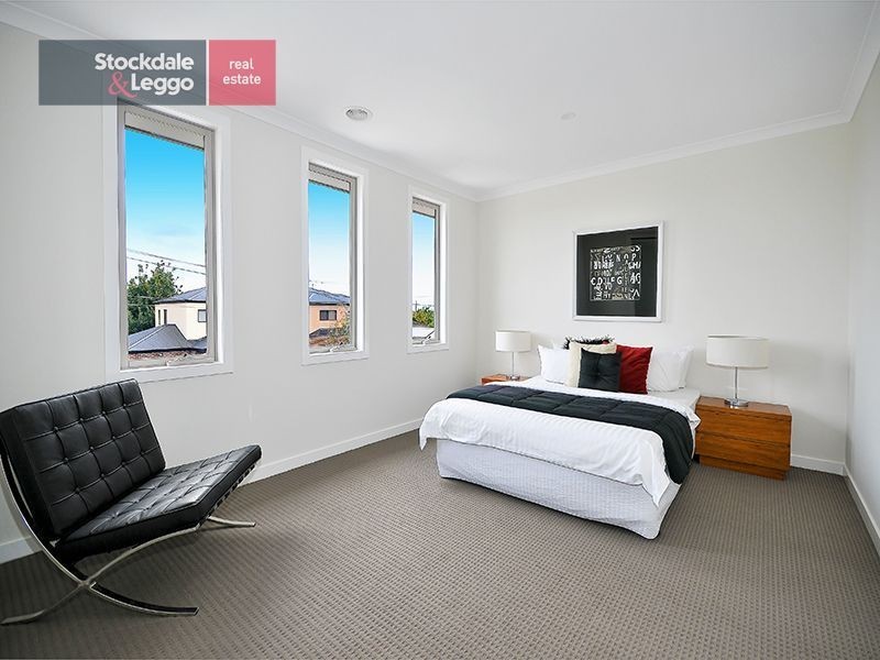 52 Banksia Grove, Tullamarine VIC 3043