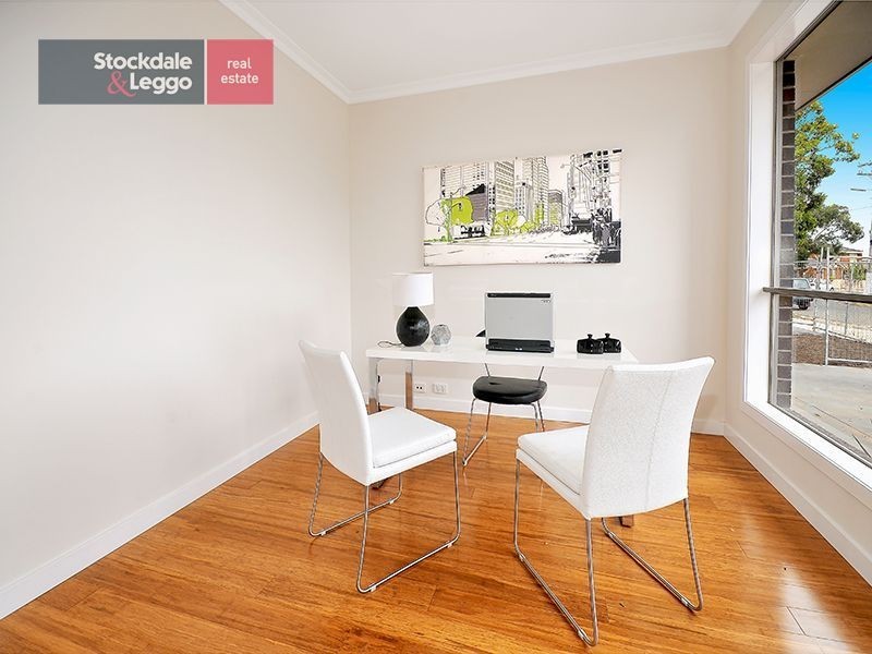 52 Banksia Grove, Tullamarine VIC 3043