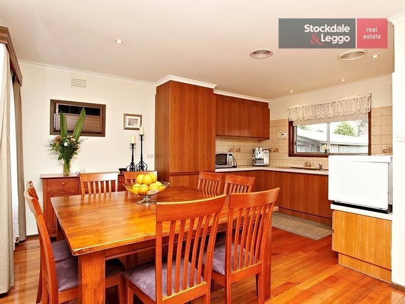 16 Koonalda Road, Gladstone Park VIC 3043