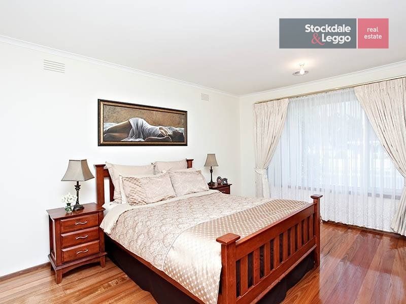 16 Koonalda Road, Gladstone Park VIC 3043