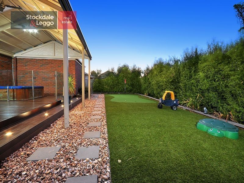 52 Creekwood Drive, Craigieburn VIC 3064