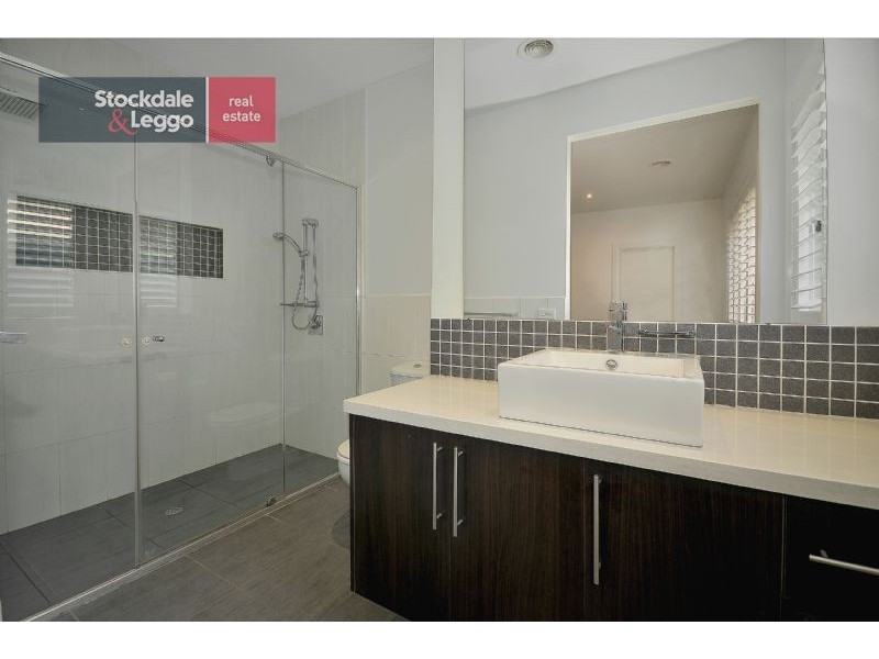 32 Canisby Way, Craigieburn VIC 3064