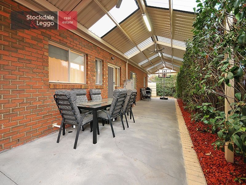 113 Rossiter Avenue, Roxburgh Park VIC 3064