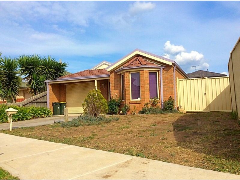 44 Bluebell Crescent, Gowanbrae VIC 3043