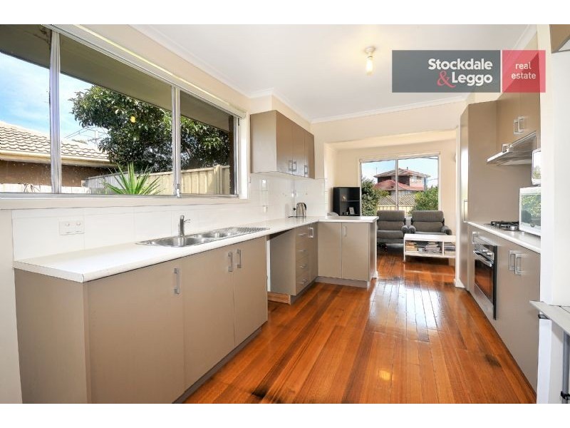 164 Carrick Drive, Gladstone Park VIC 3043