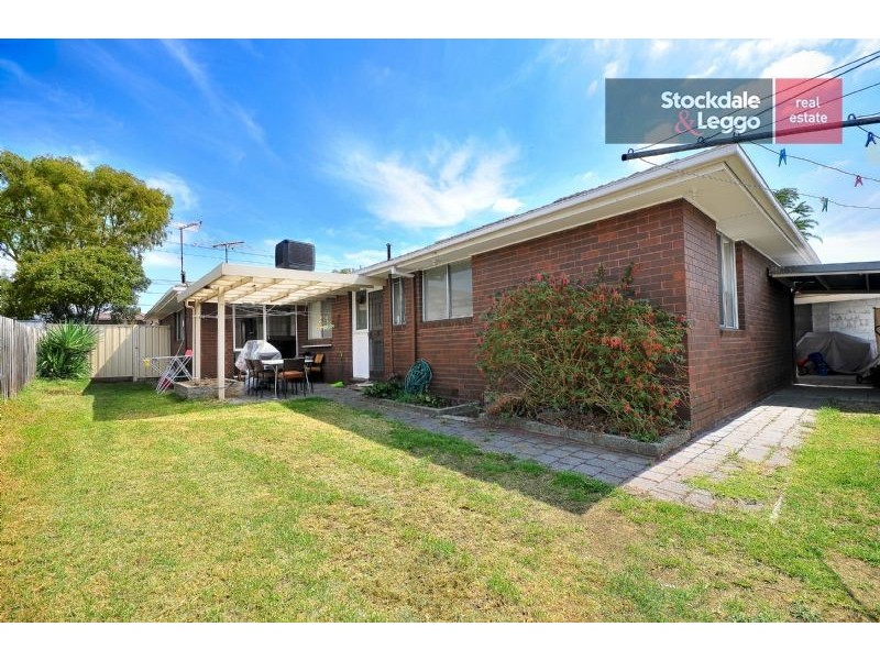 164 Carrick Drive, Gladstone Park VIC 3043