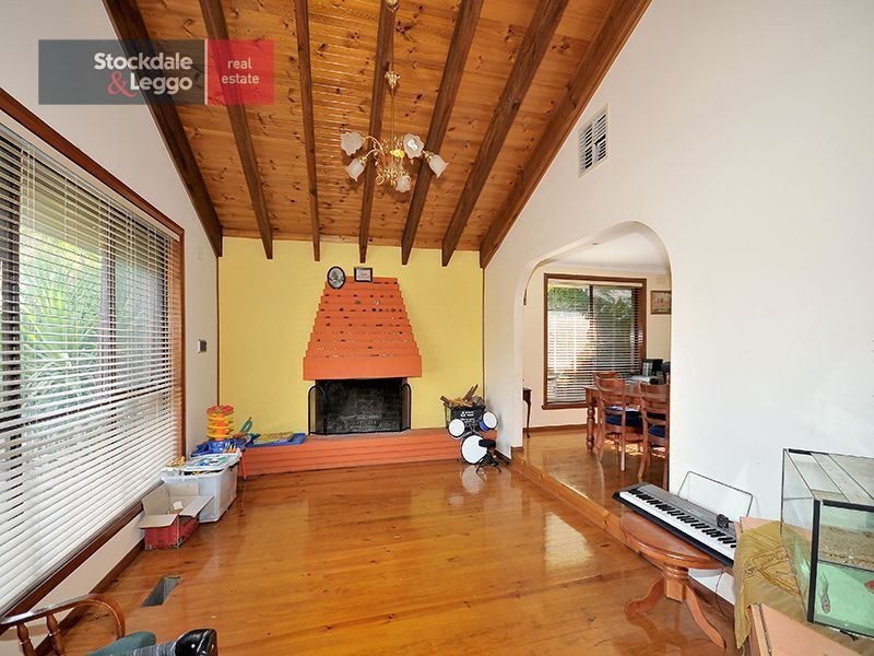 4 Bradford Avenue, Greenvale VIC 3059