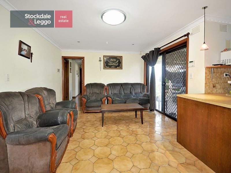 4 Bradford Avenue, Greenvale VIC 3059