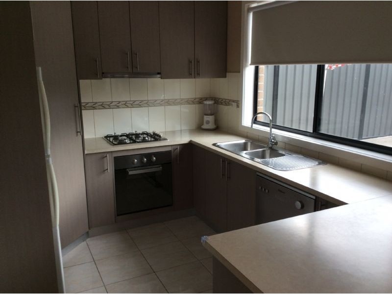 6 Stafford Link, Craigieburn VIC 3064