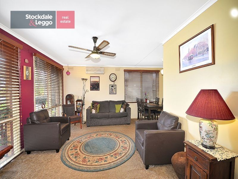 118 South Circular Road, Gladstone Park VIC 3043