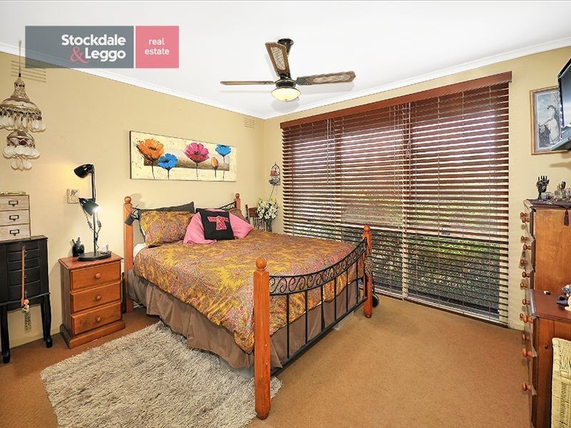 118 South Circular Road, Gladstone Park VIC 3043