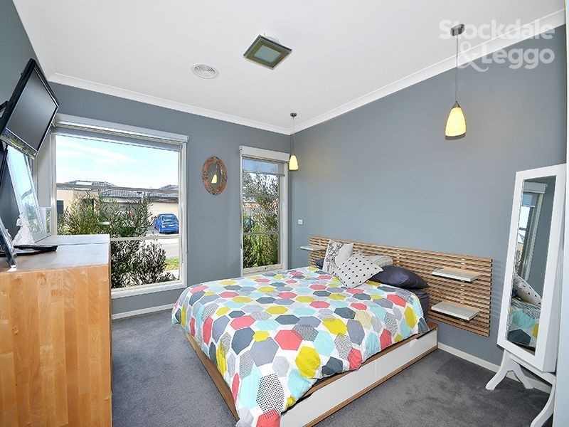 8 Saint Road, Craigieburn VIC 3064