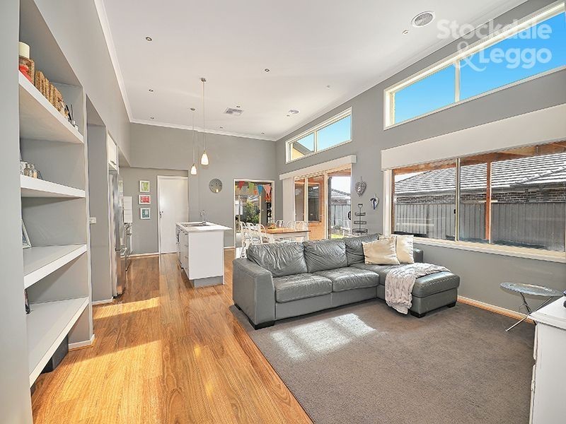 8 Saint Road, Craigieburn VIC 3064