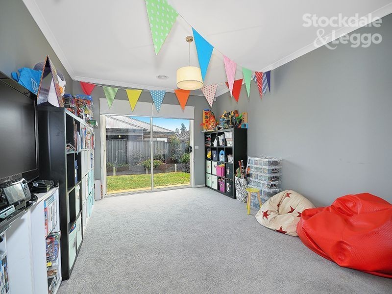 8 Saint Road, Craigieburn VIC 3064