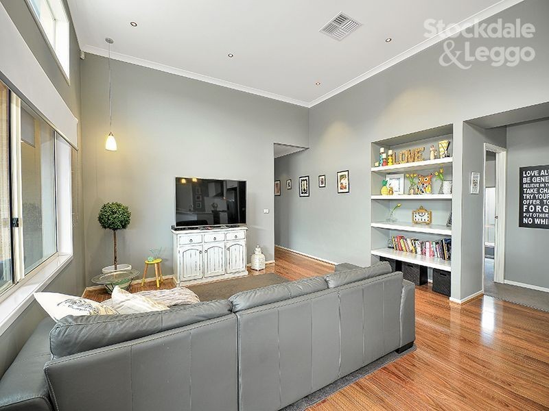 8 Saint Road, Craigieburn VIC 3064