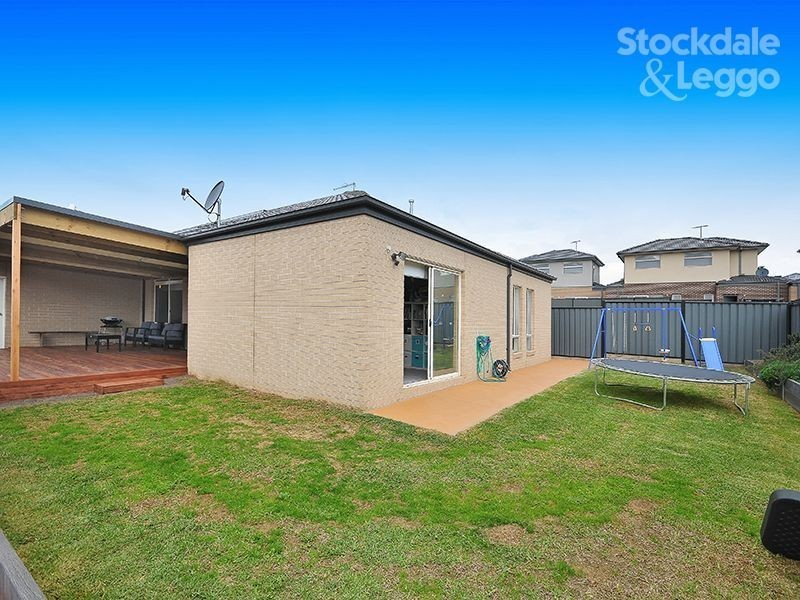 8 Saint Road, Craigieburn VIC 3064