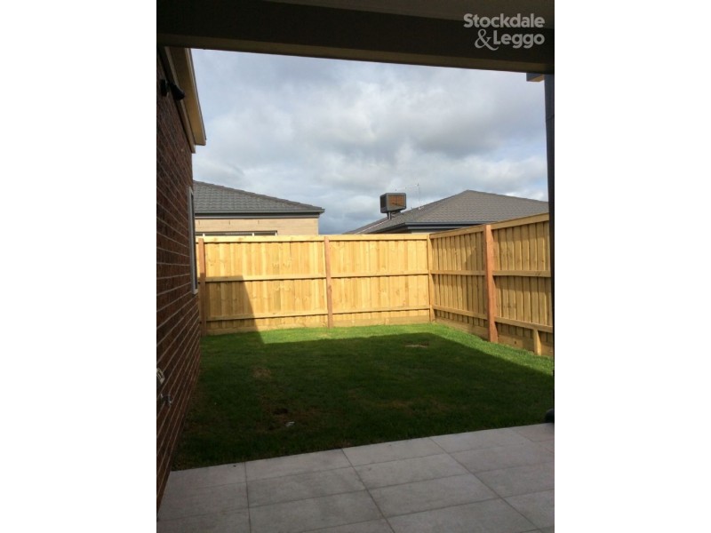 3 Bianca Crescent, Greenvale VIC 3059