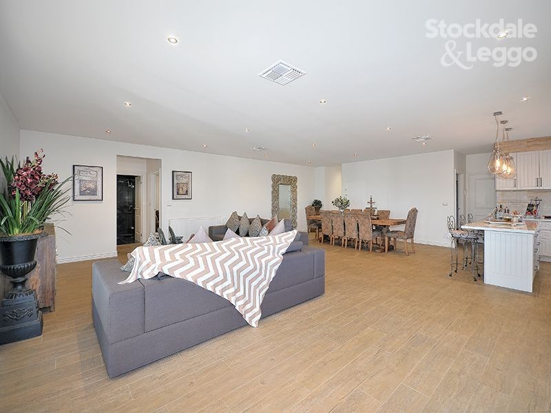 48 Threadneedle Street, Attwood VIC 3049
