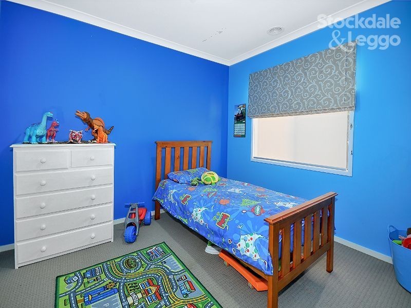 30 Thoresby Circuit, Craigieburn VIC 3064