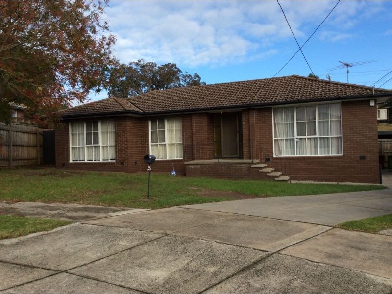 5 Crosby Close, Gladstone Park VIC 3043