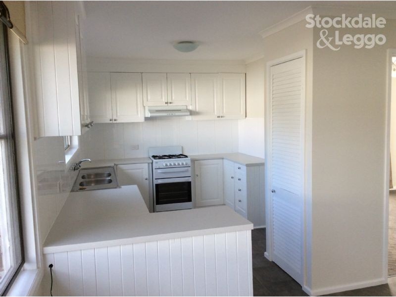 5 Crosby Close, Gladstone Park VIC 3043