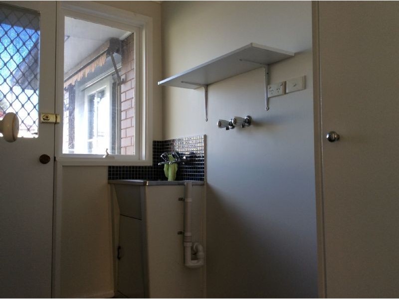 5 Crosby Close, Gladstone Park VIC 3043