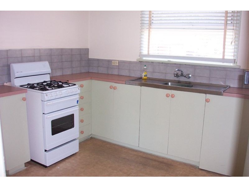 1/26 Cheddar Road, Reservoir VIC 3073