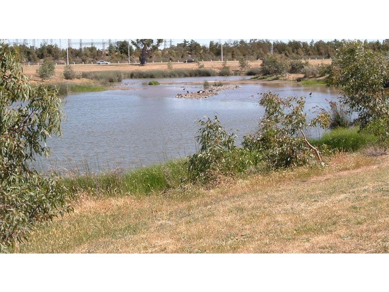 6-8 Clearwater View, South Morang VIC 3752