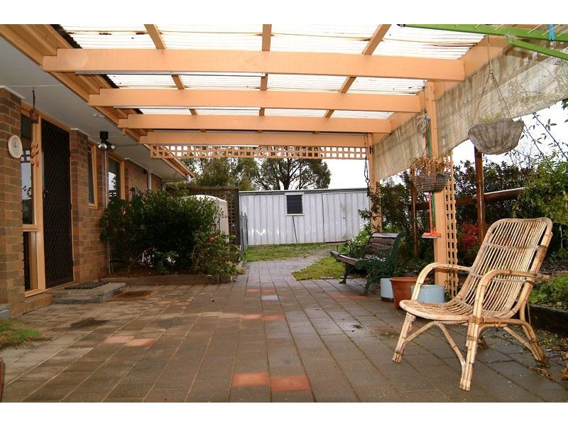 22 – 24 Burgess Road, Kilmore VIC 3764