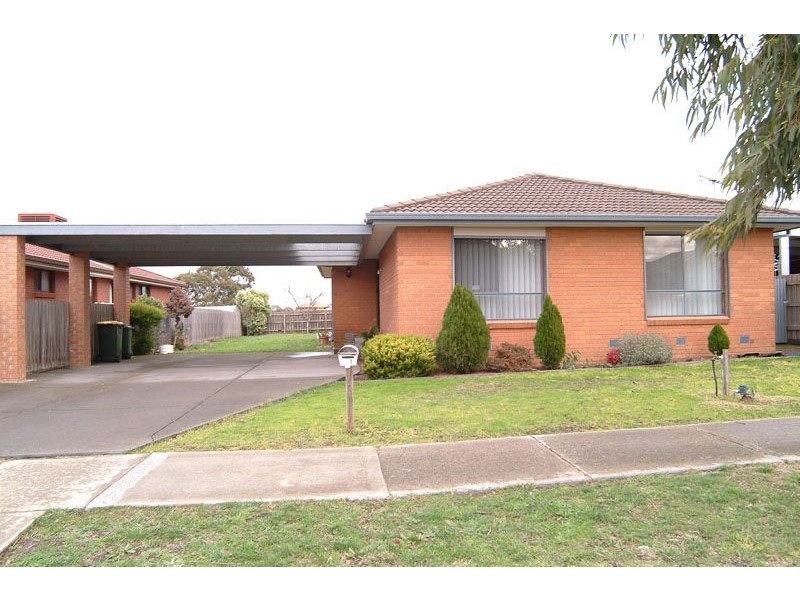 61 Grenda Drive, Mill Park VIC 3082