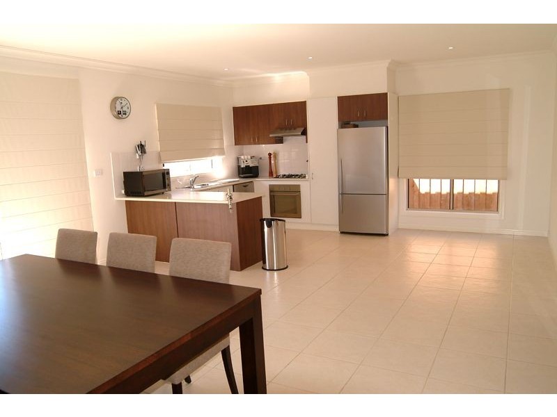 48 Stafford Road, South Morang VIC 3752