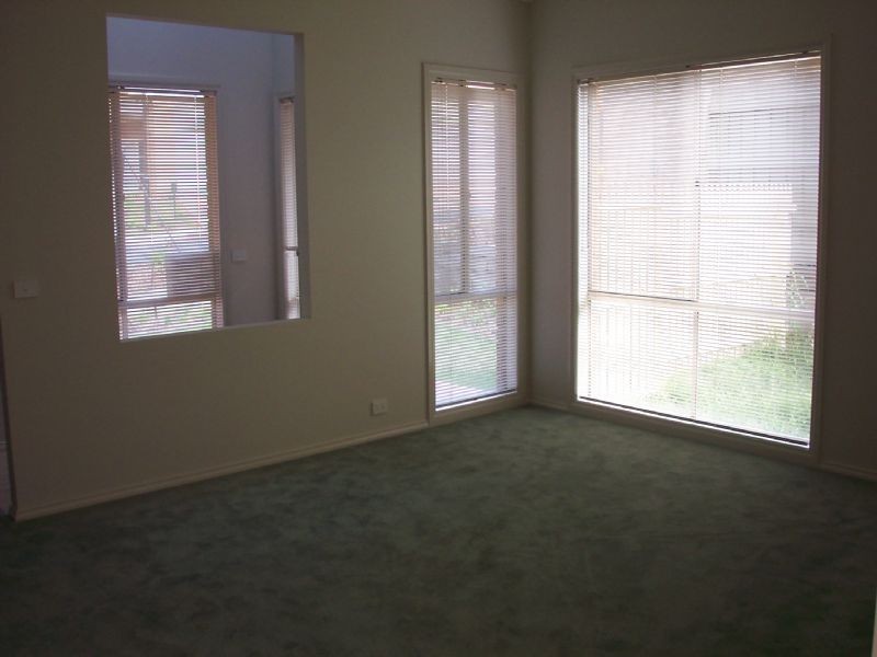 17 Cuckoo Street, South Morang VIC 3752