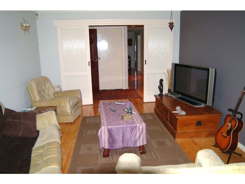 3 Prince Of Wales Avenue, Mill Park VIC 3082