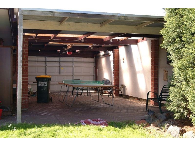 3 Prince Of Wales Avenue, Mill Park VIC 3082