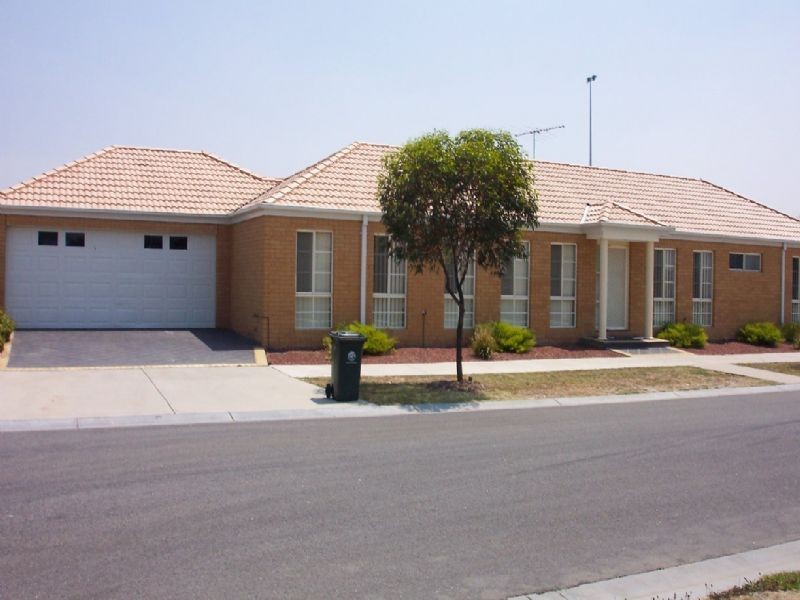 2 Ventura Way, South Morang VIC 3752