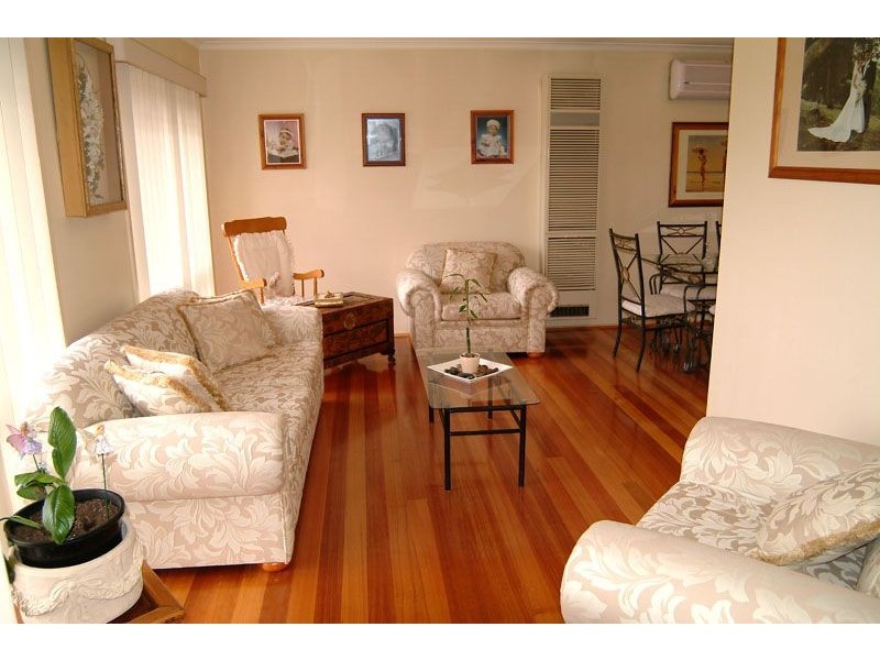 13 Marsden Court, Mill Park VIC 3082