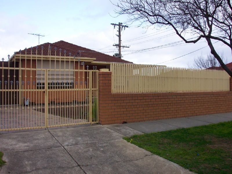 219 Darebin Drive, Lalor VIC 3075