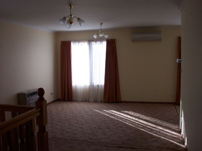 4 Von Nida Court, Mill Park VIC 3082