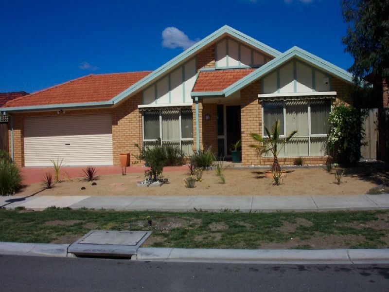 12 Twin River Drive, South Morang VIC 3752