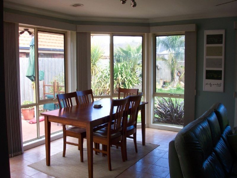 12 Twin River Drive, South Morang VIC 3752